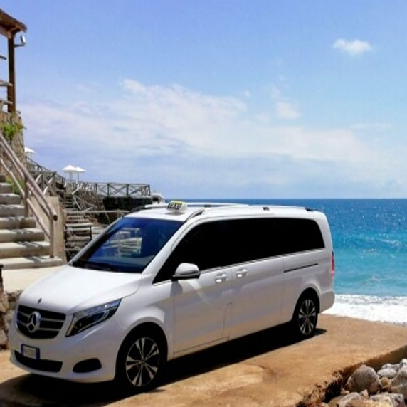 Taxi em Amalfi