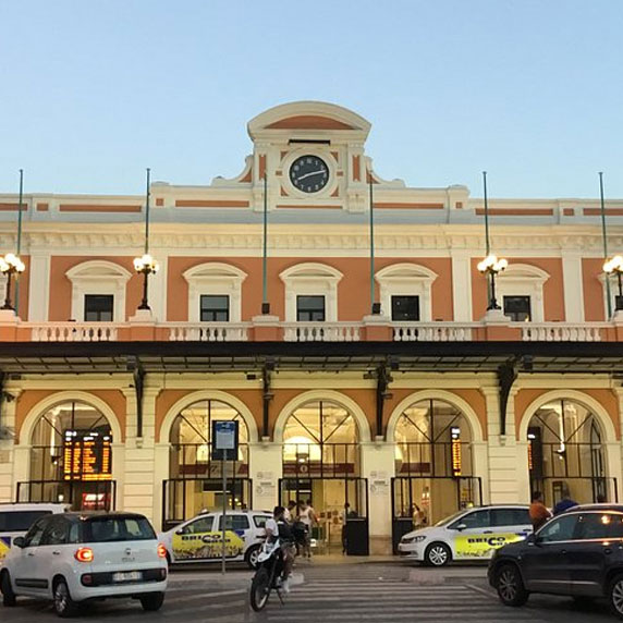 How to get to Bari