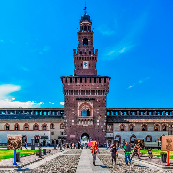 Teatro alla Scala e Castelo Sforzesco