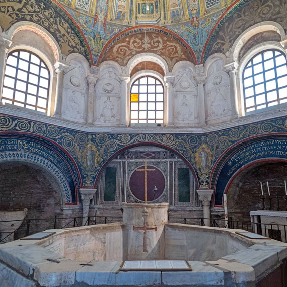 Battistero Neoniano em Ravenna